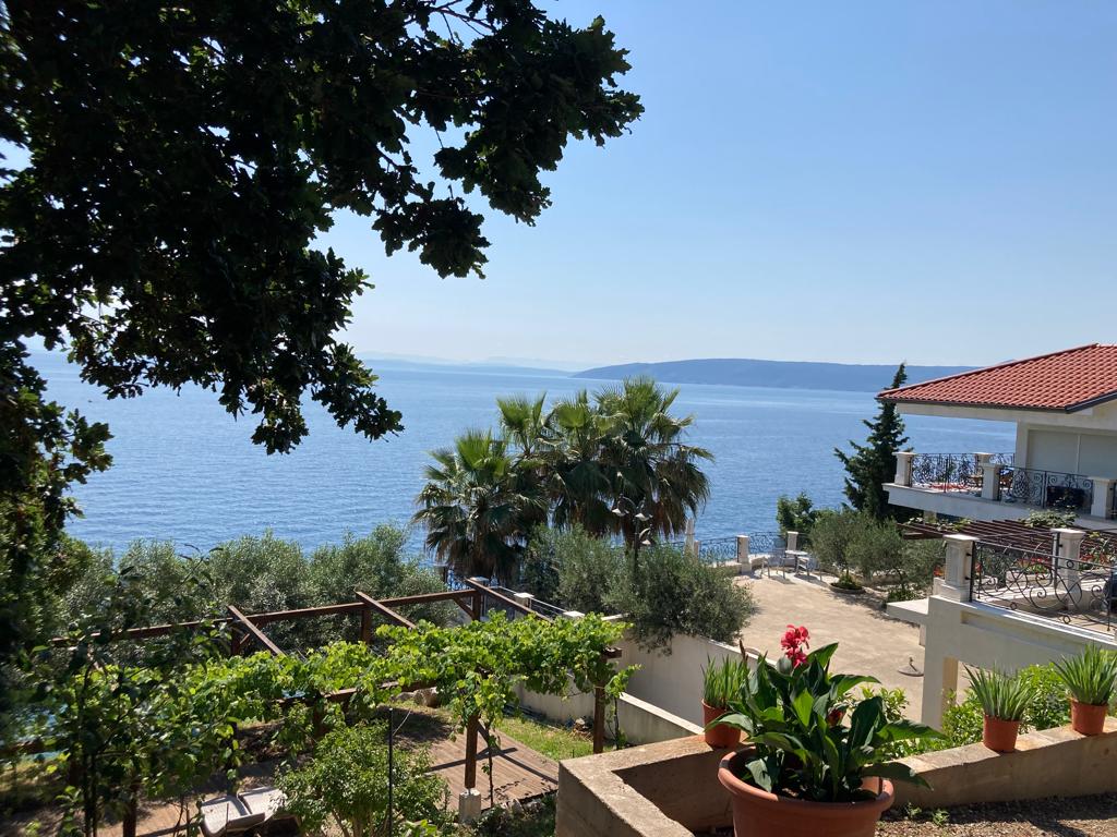 Villa Istra, Mošćenička Draga — vila uz more